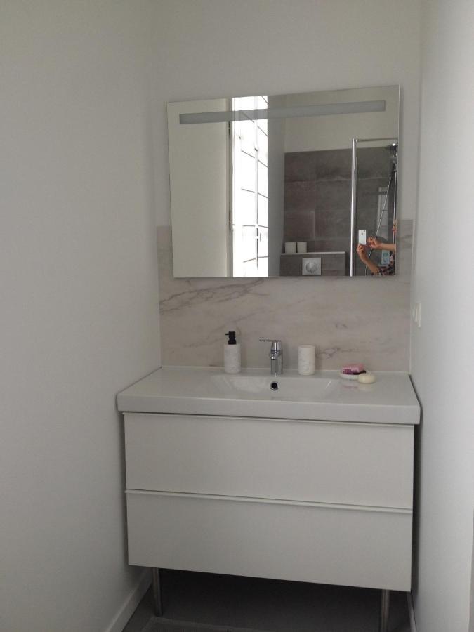 La Traversière-chambre D'hôtes 2* Tours