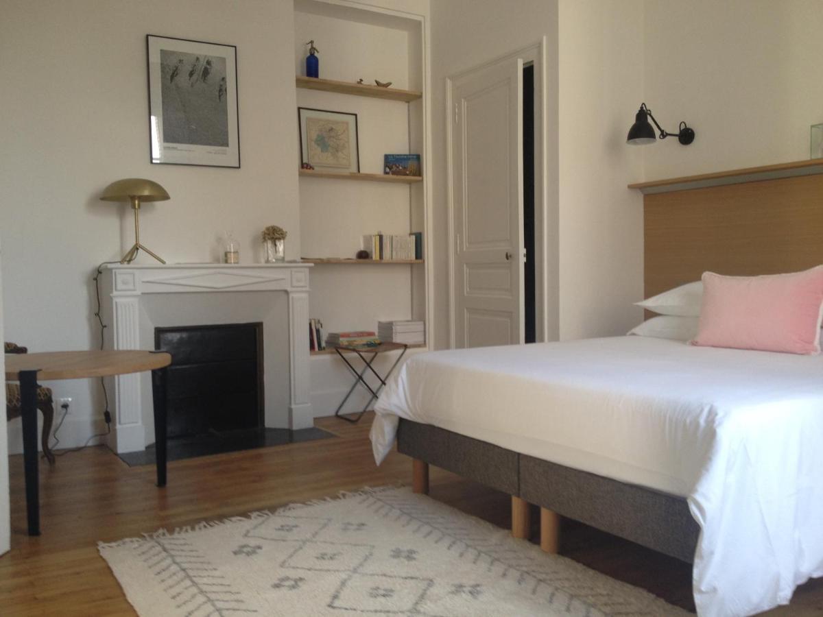 La Traversière-chambre D'hôtes 2* Tours